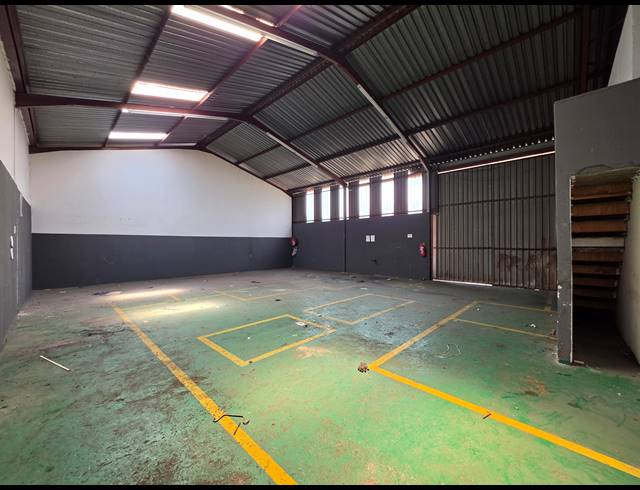264M² FACTORY TO LET IN ANDERBOLT